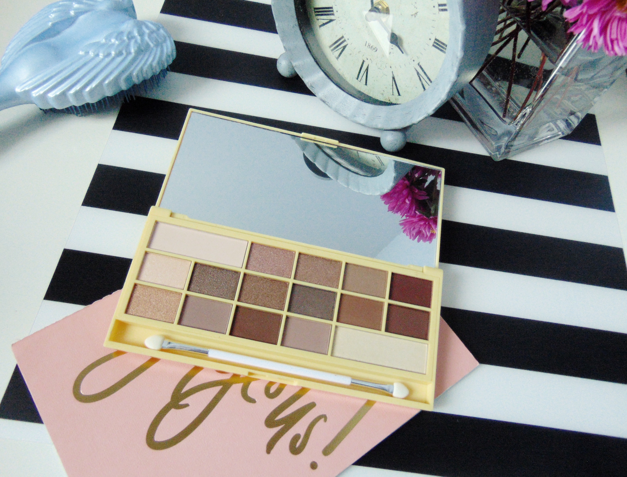 naked-chocolate-makeup-revolution