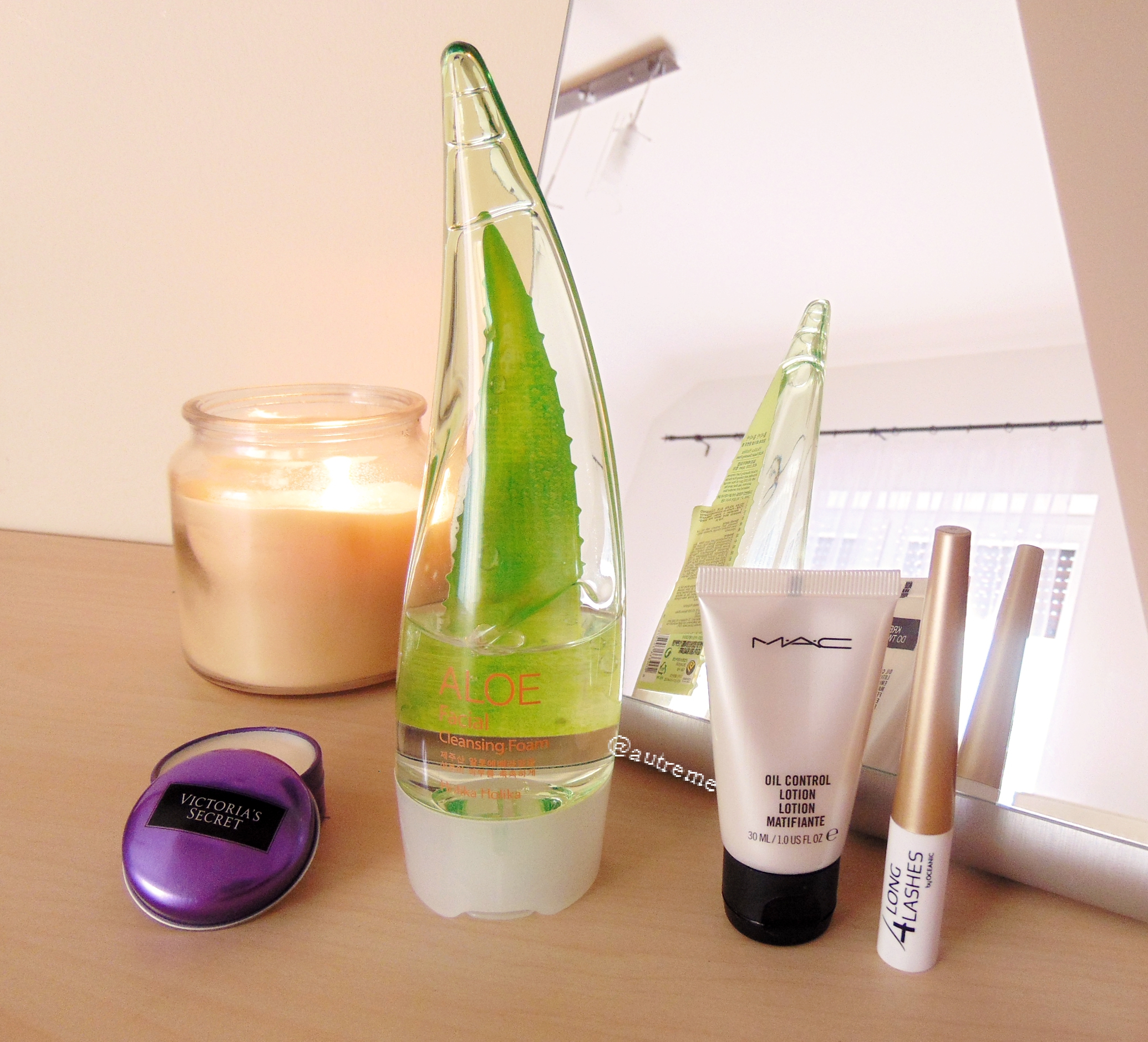 aloe-facial-cleansing-foam-holika-holika